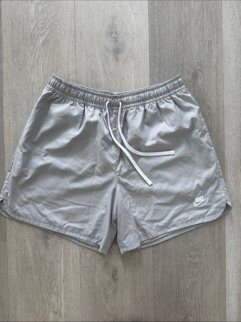 Nike Men's Light Gray Performance Athletic Shorts